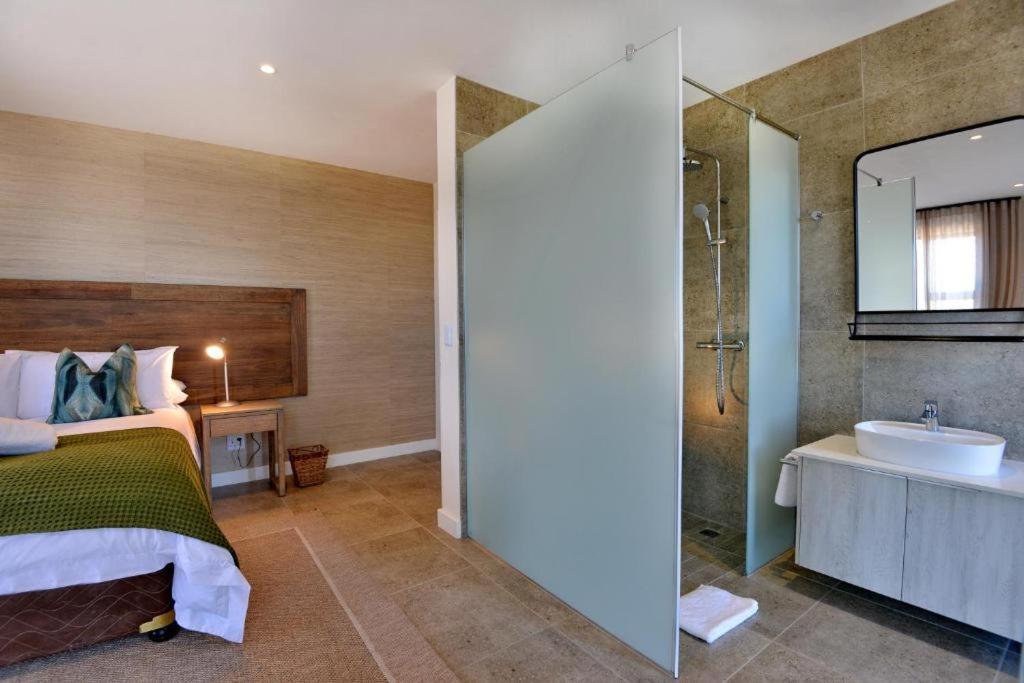 The Shark Bay Villas Langebaan Bagian luar foto