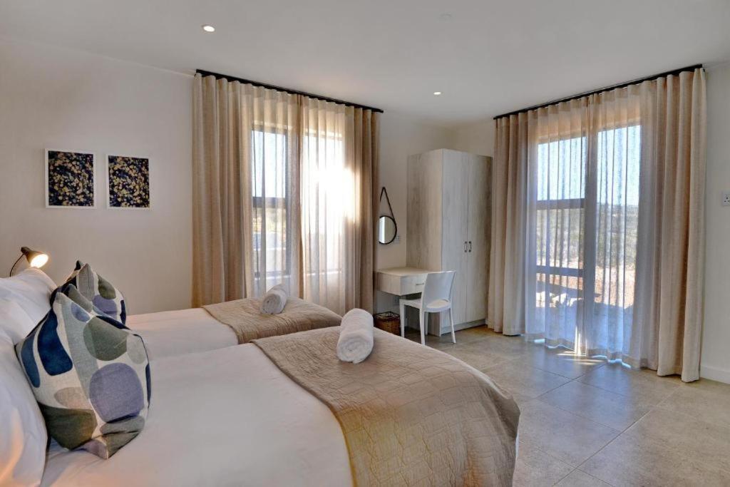 The Shark Bay Villas Langebaan Bagian luar foto
