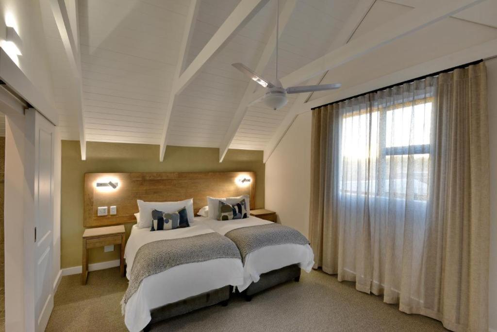 The Shark Bay Villas Langebaan Bagian luar foto