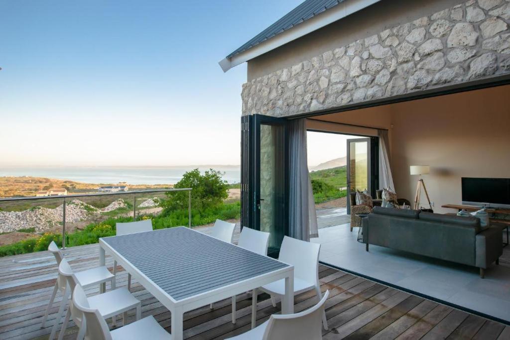 The Shark Bay Villas Langebaan Bagian luar foto