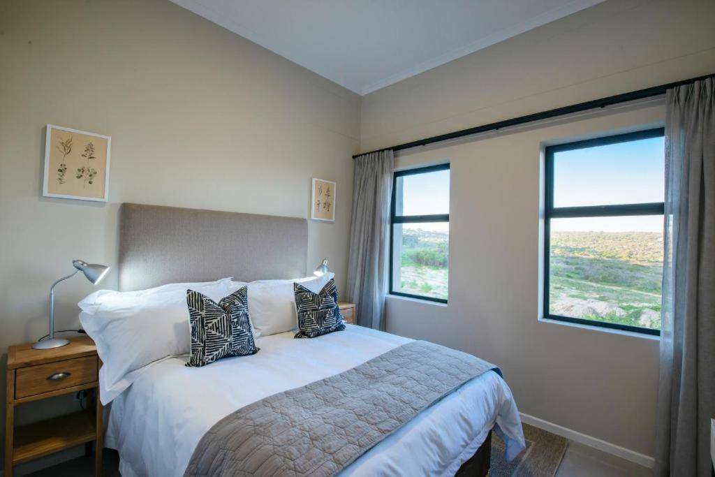 The Shark Bay Villas Langebaan Bagian luar foto